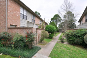 HAMMERLY BLVD CONDO